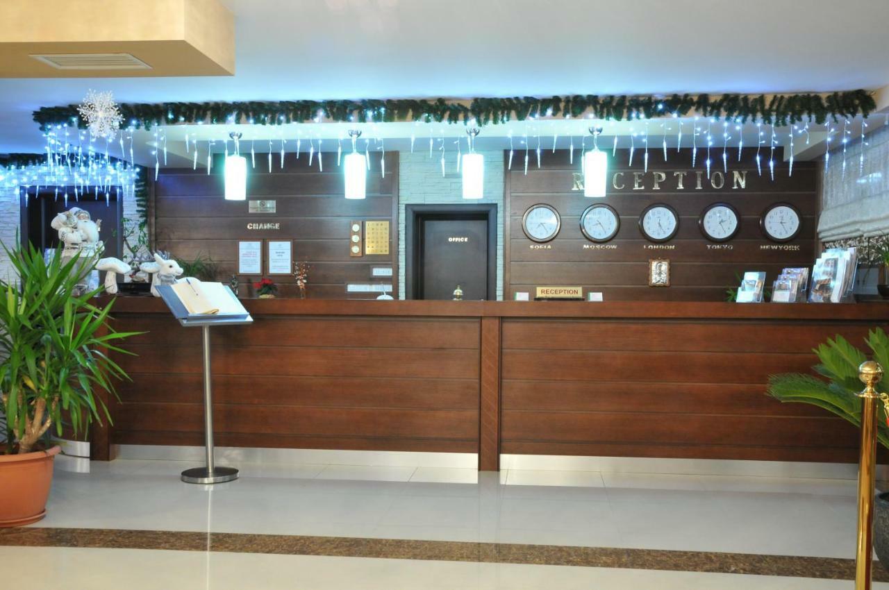 巴池诺沃公园酒店 布拉格埃夫格拉德 外观 照片